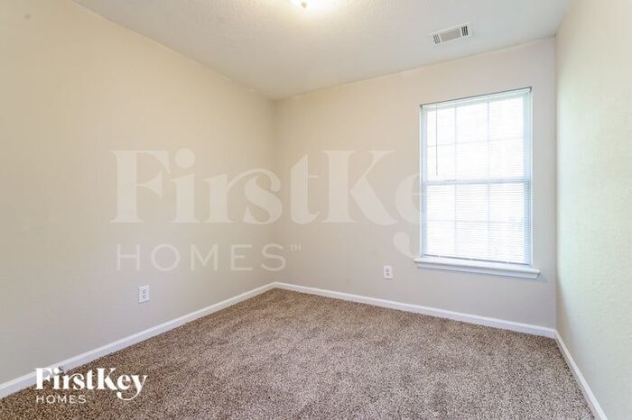 Building Photo - 7128 Brookview Way