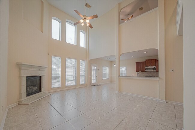 Building Photo - 3218 Twinmont Ln