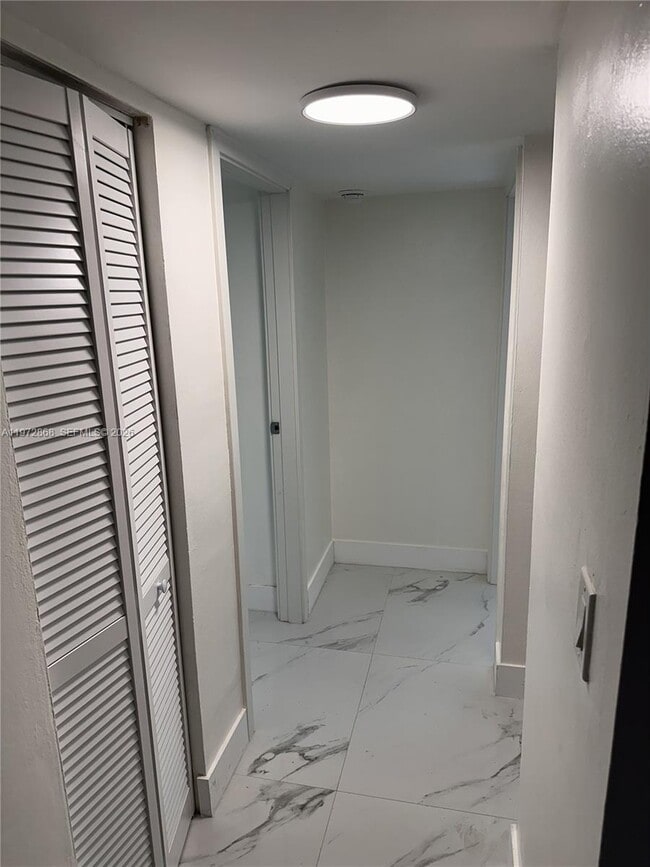 Building Photo - 6591 SW 46th St