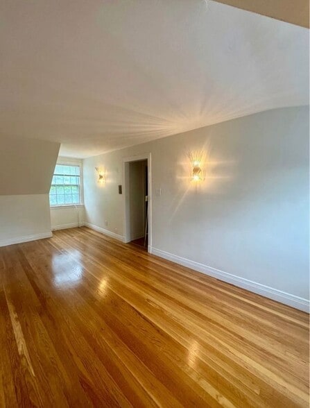 Building Photo - 612 Union St