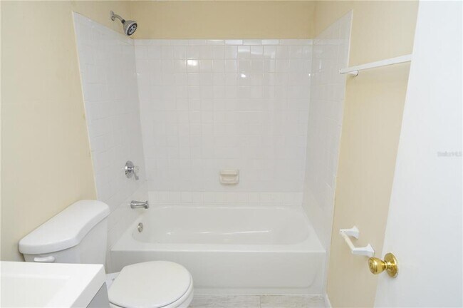 Building Photo - 8647 Mallard Reserve Dr
