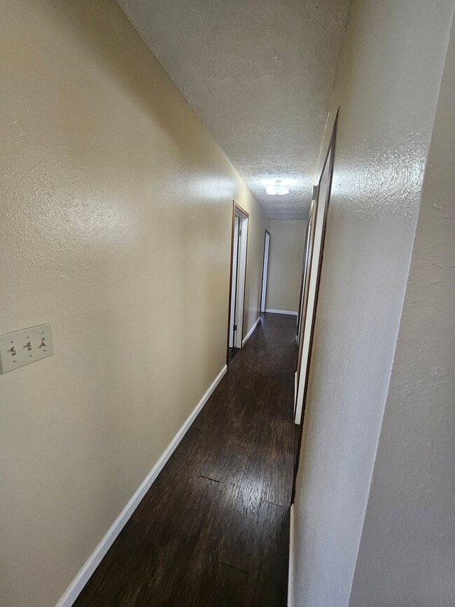 Building Photo - Beautiful 3 bedroom home in Hilo