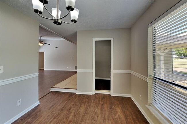 Building Photo - 4708 Jamerson Forest Cir