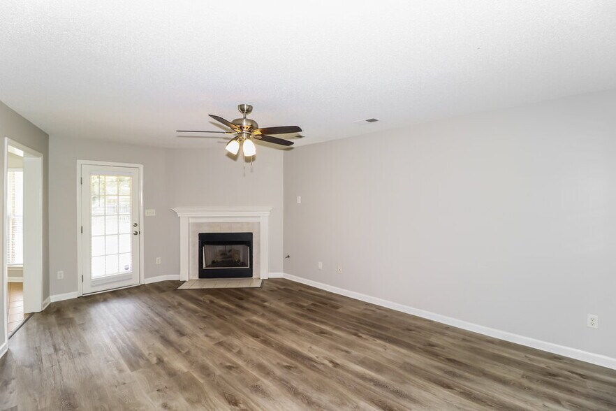 Building Photo - 5123 Summer Mist Cove