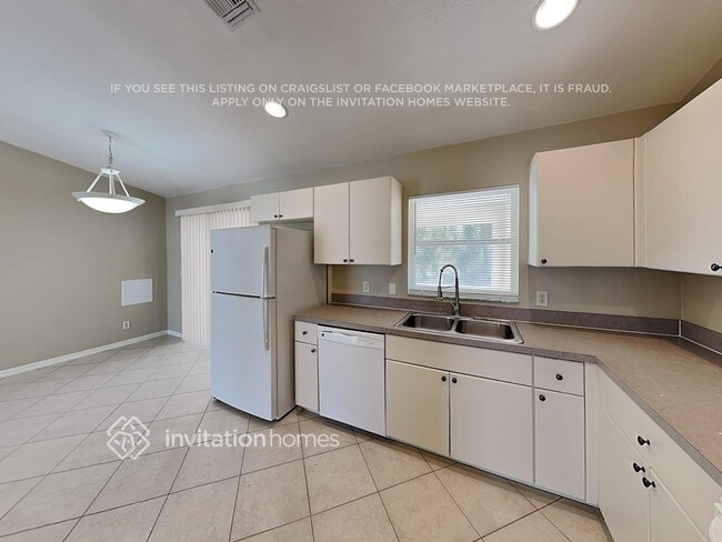 Building Photo - 2350 Mauve Terrace