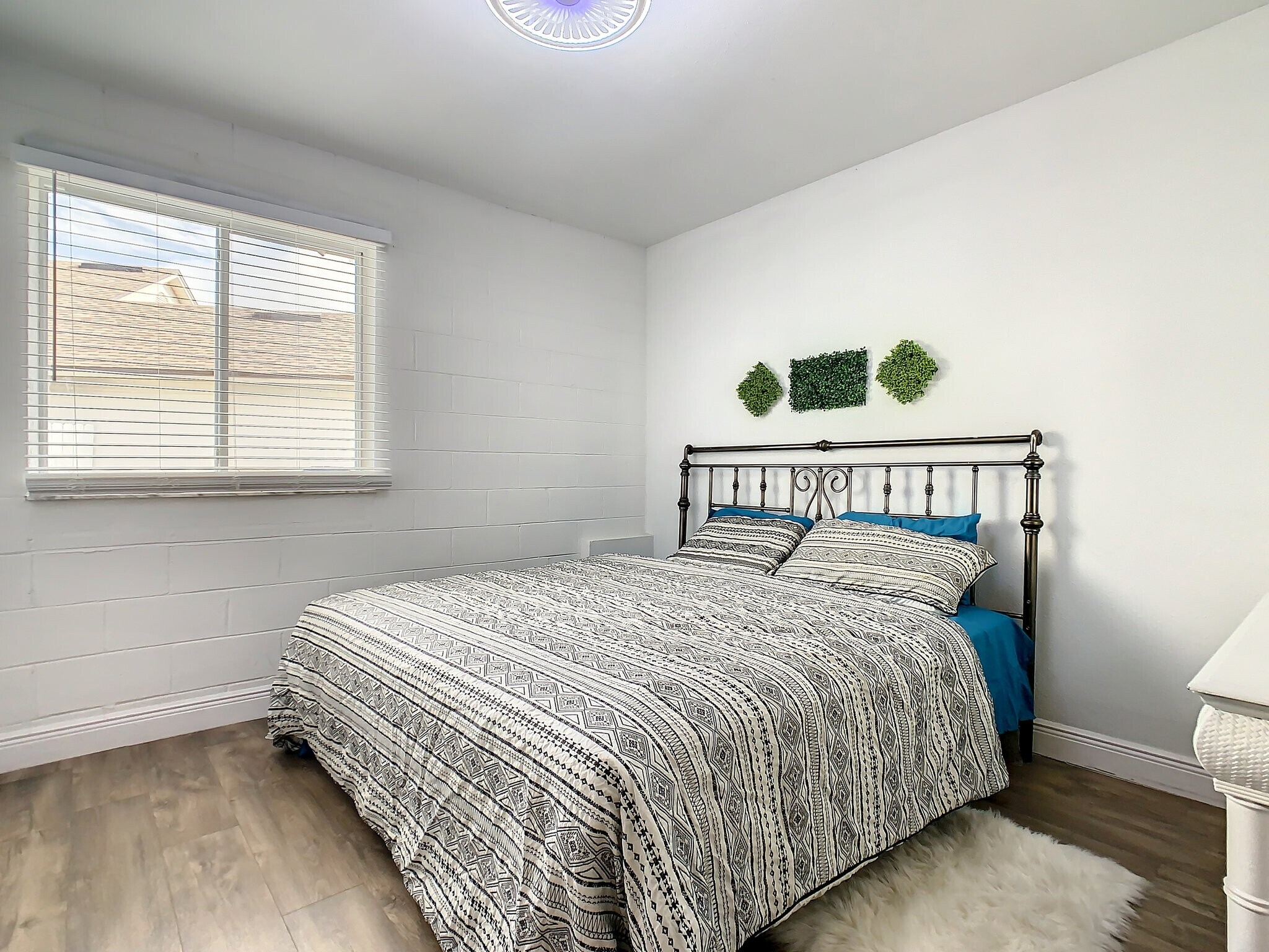Building Photo - 4840 Kingston Cir