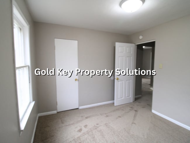 Building Photo - 2 BR 1 BA House with Covered Front Porch (NO SECTION 8)