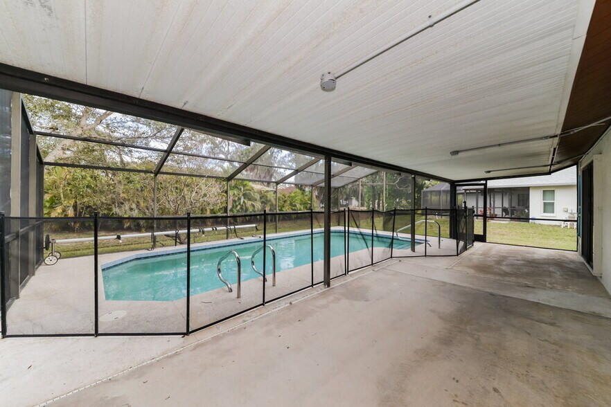 Building Photo - 2479 Wood Oak Dr