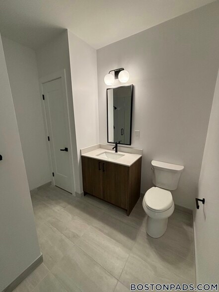 Building Photo - 199 Gardner St