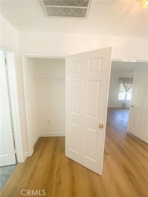 Building Photo - 14913 Little Bend Rd