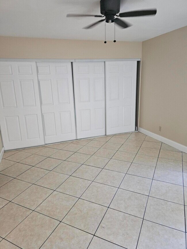 Building Photo - 34 Crossings Cir