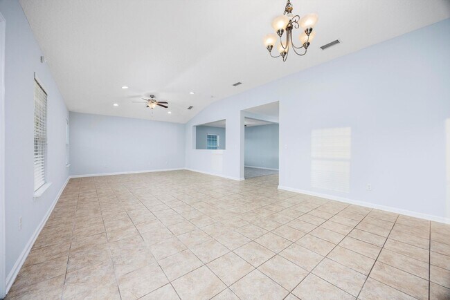 Building Photo - 76690 Timbercreek Blvd