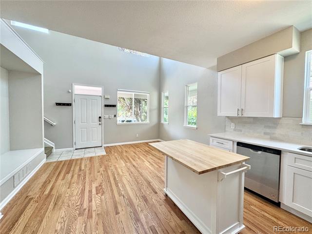 Building Photo - 1730 Lake Shore Pl