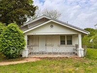Building Photo - 700 S Hawthorne Ave