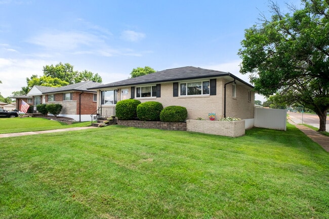 Building Photo - 4164 Kettler Rd
