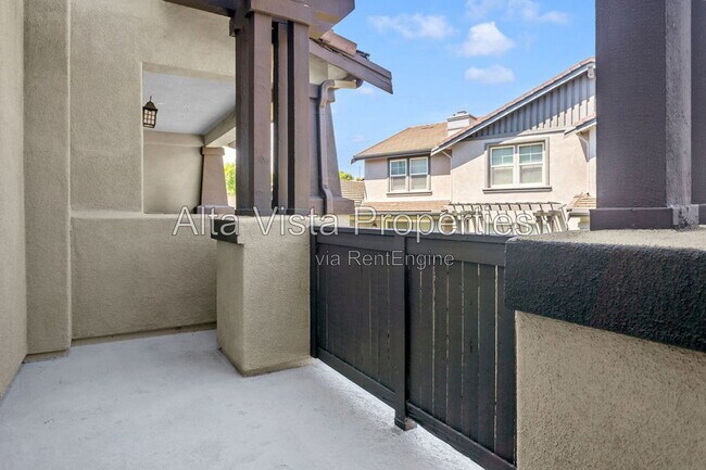 Building Photo - 16912 Laurel Hill Ln
