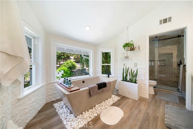 Building Photo - 29541 Monarch Dr