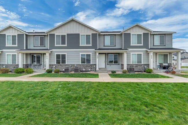 Building Photo - 480 W 1890 S