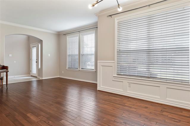Building Photo - 2700 Timberwood Dr