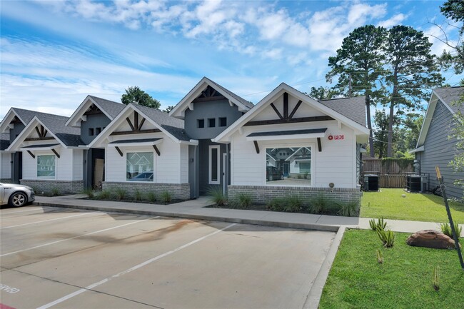 Building Photo - 10317 Lake Rd