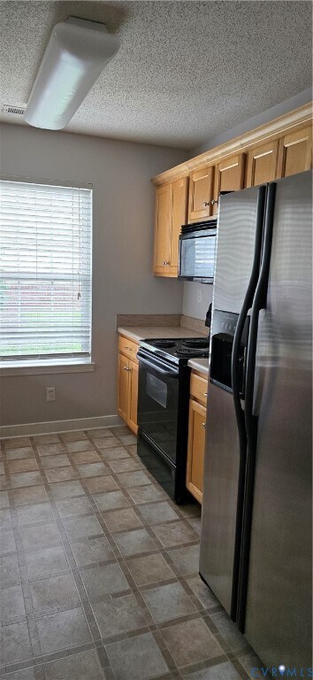 Building Photo - 4718 Twin Hickory Lake Dr