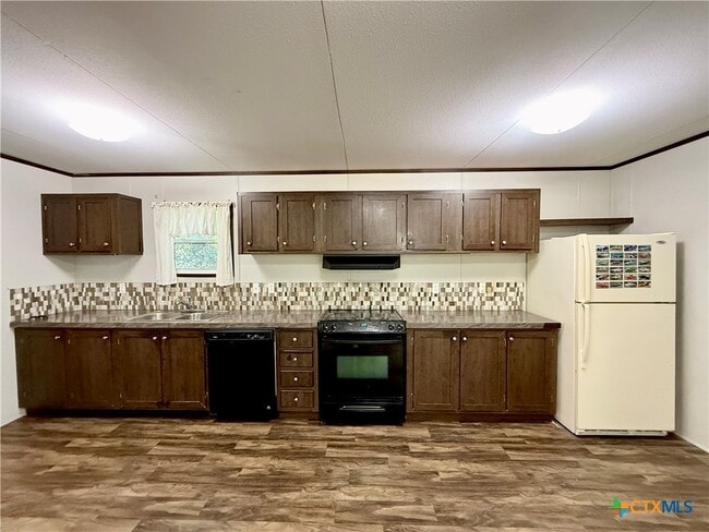 Building Photo - 167 Deer Ln