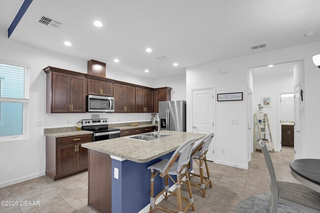 Building Photo - 317 Pop Top Ln