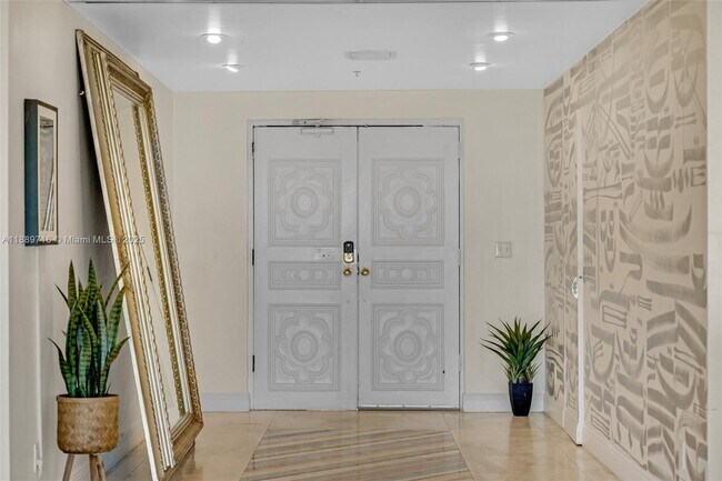 Building Photo - 5781 Biscayne Blvd