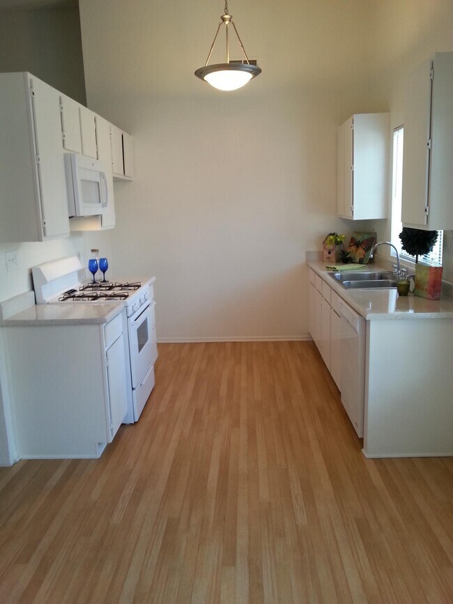 Building Photo - 7386 Saddle Rd