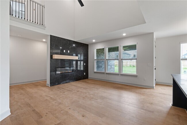 Building Photo - 1121 Whistler St