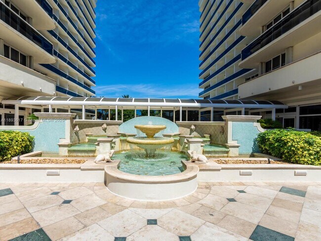 Building Photo - 9559 Collins Ave