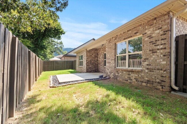 Building Photo - 1795 Stampede Cir