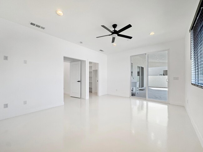 Building Photo - 33059 Rancho Vista Dr