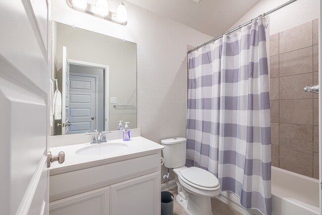 Building Photo - 17705 Hanson Ridge Dr