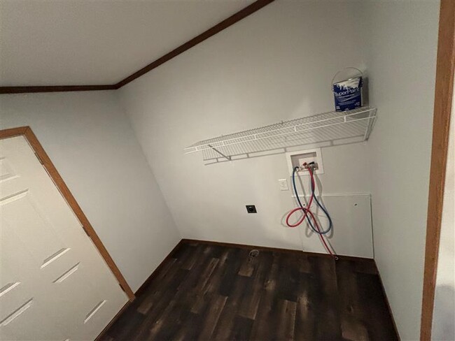 Building Photo - 106 Lincoln St