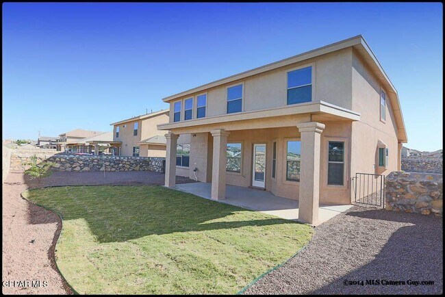 Building Photo - 1345 Fito Hernandez St