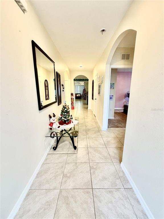 Building Photo - 3029 Country Club Cir