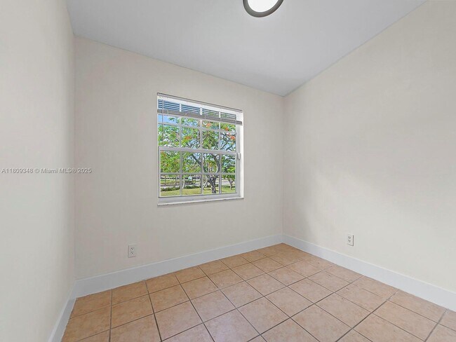 Building Photo - 20875 Grouper Dr