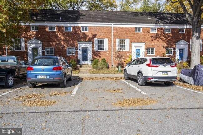 Building Photo - 1635 Ripon Pl