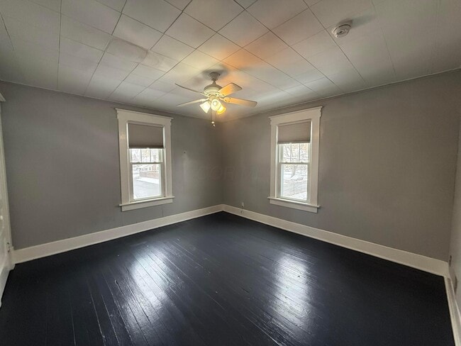 Building Photo - 601 E 5th Ave