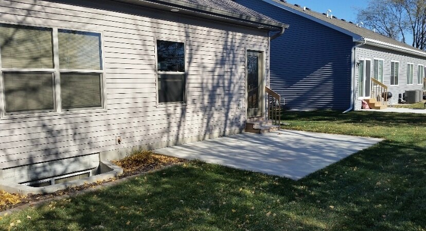 Building Photo - 3732 Marigold Dr
