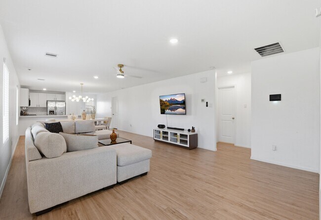 Building Photo - 14427 Woodcott Warren Wy