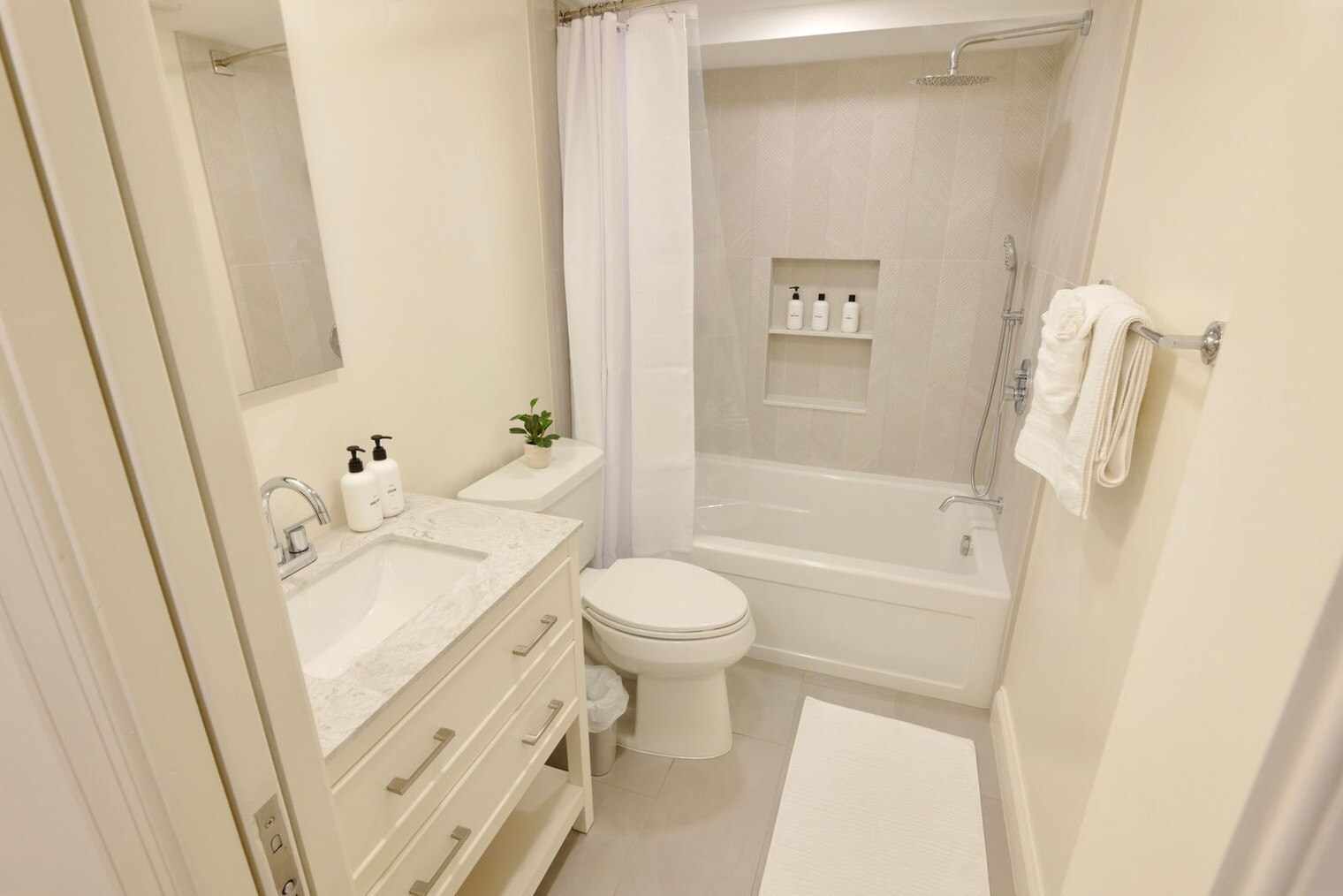 Building Photo - 921 South Carolina Ave SE