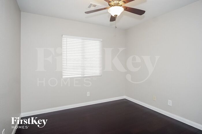 Building Photo - 10618 Gibbous Moon Dr