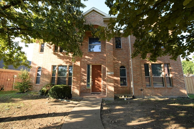 Primary Photo - 11398 Seguin Dr