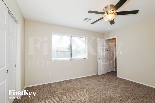 Building Photo - 2733 W Villa Rita Dr