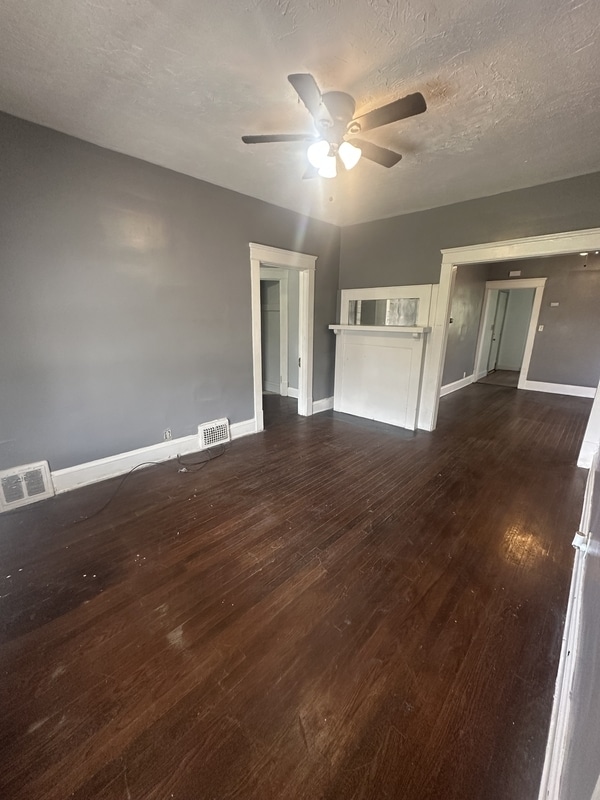 Building Photo - 12711 Locke Ave