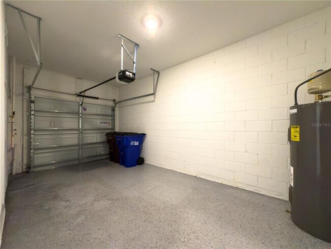 Building Photo - 5060 Spangle Dr