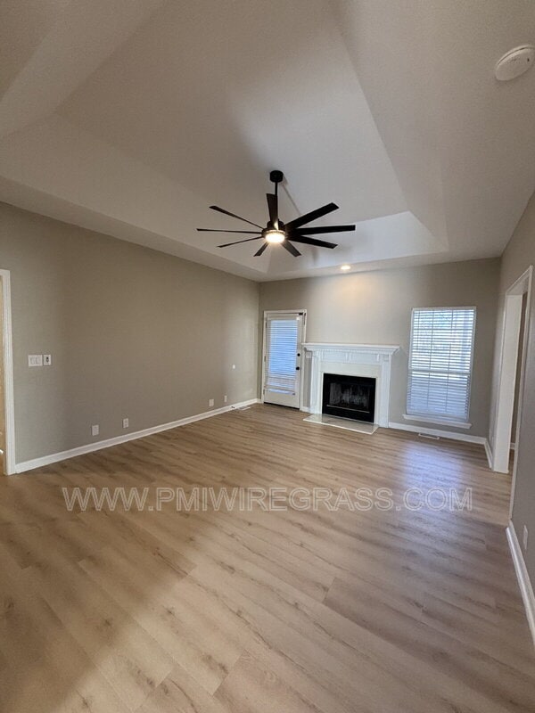 Building Photo - 1951 Redhawk Dr