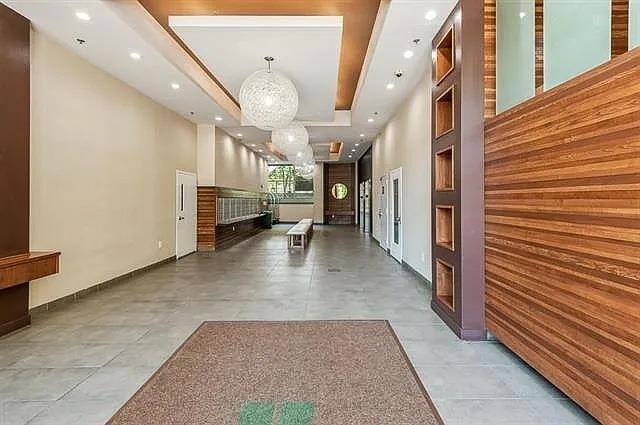 Building Photo - 800 Jackson St